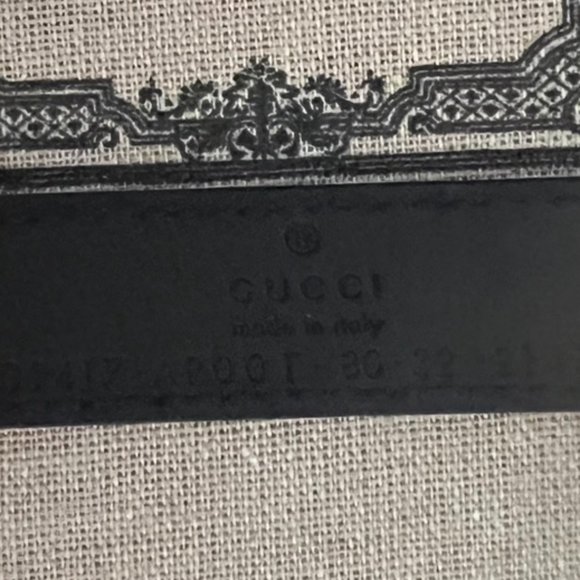 GUCCI LEATHER BELT WITH DOUBLE G BUCKLE - Picture 4 of 7